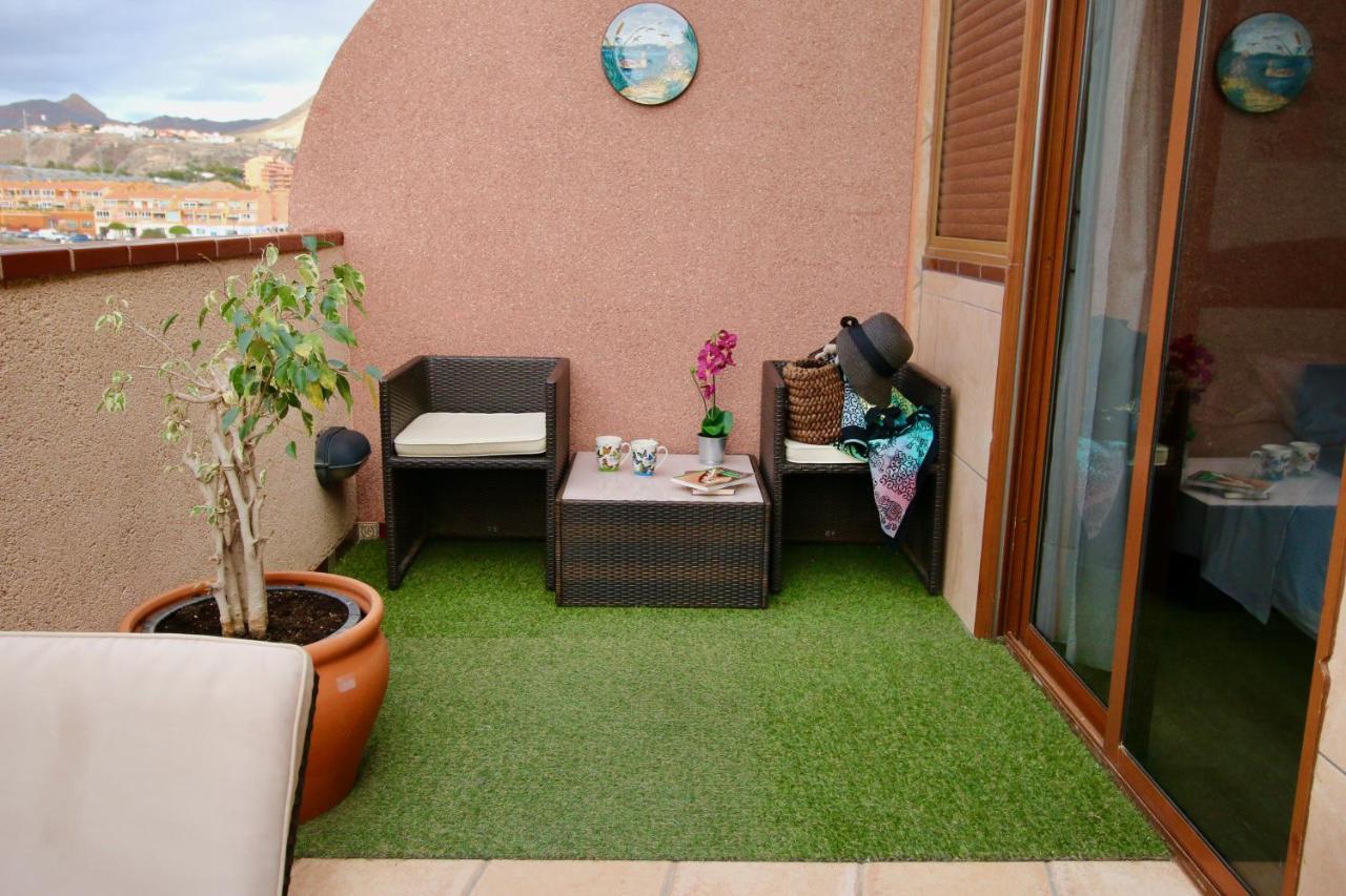 Ohana Atico Avenida Chayofita Appartement Los Cristianos  Buitenkant foto