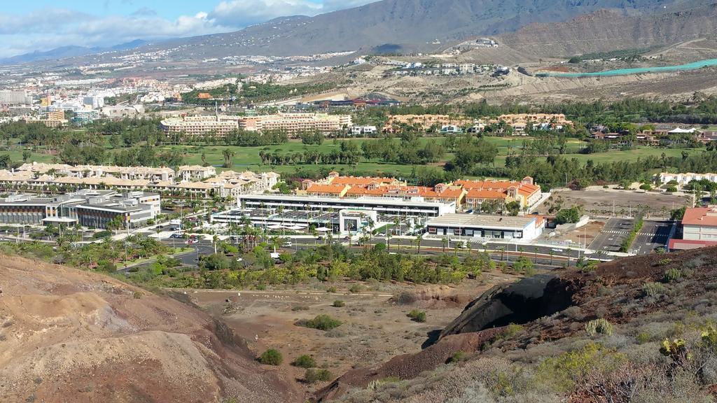 Ohana Atico Avenida Chayofita Appartement Los Cristianos  Kamer foto